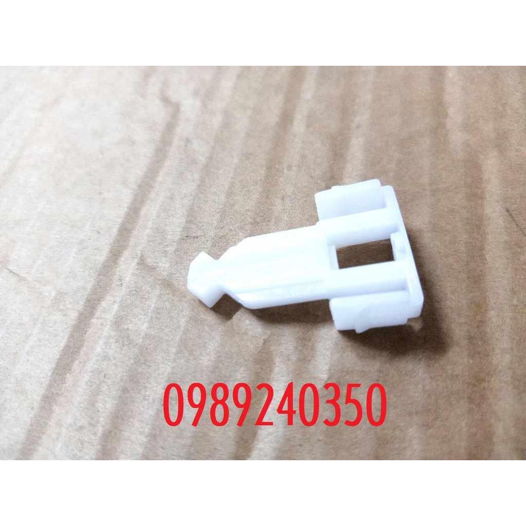Chốt cửa máy sấy Electrolux EDV805JQSA chính hãng