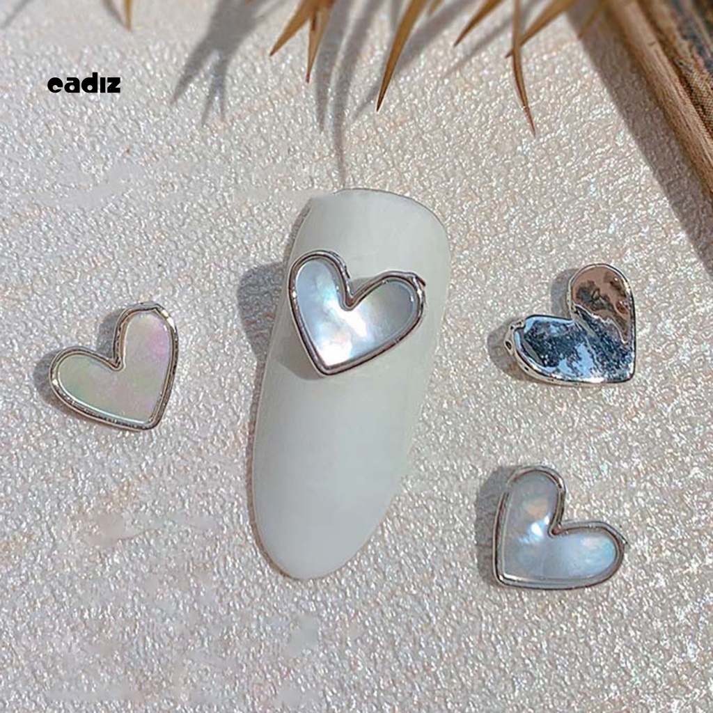 Phụ Kiện Trang Trí Móng Tay Hình Trái Tim Xinh Xắn