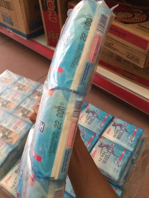 Băng vệ sinh diana bạc hà có cánh bịch 6 gói