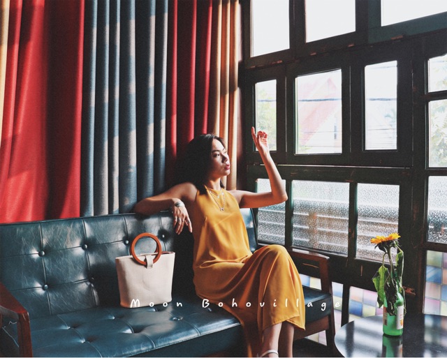 Váy maxi hở lưng