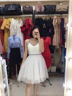 Váy ren hàng thiết kế