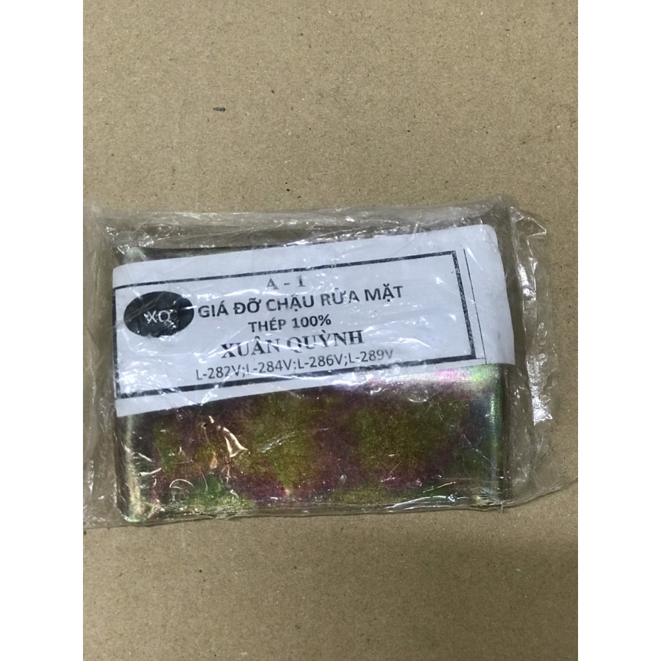 Bas bắt lavabo treo tường