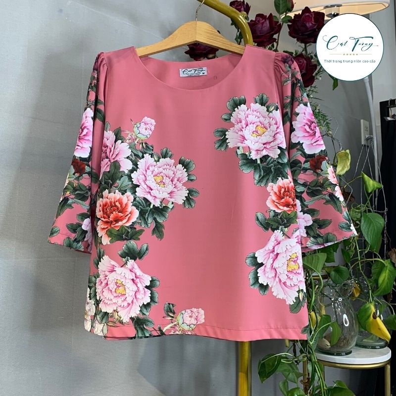 Áo kiểu trung niên nữ họa tiết sang trọng nổi bật C10, quà tặng cho mẹ, cho bà - Thời trang Cát Tường