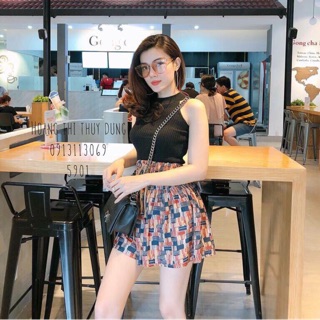 Sét áo cổ yếm mix quần sort lưng cao