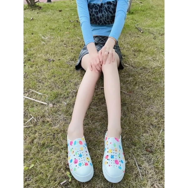 Nhập MASTMS0426 giảm 15%] giày nhựa siêu nhẹ cao cấp FREESHIPhotrend NA07