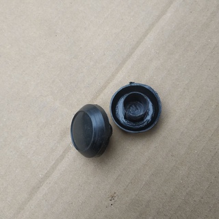 nút bịt càng trước. xe cup các đời ( màu đen hoặc trắng ) nghia35