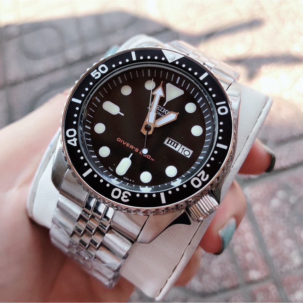 Đồng hồ nam seiko skx007k2 máy cơ mặt đen 43mm