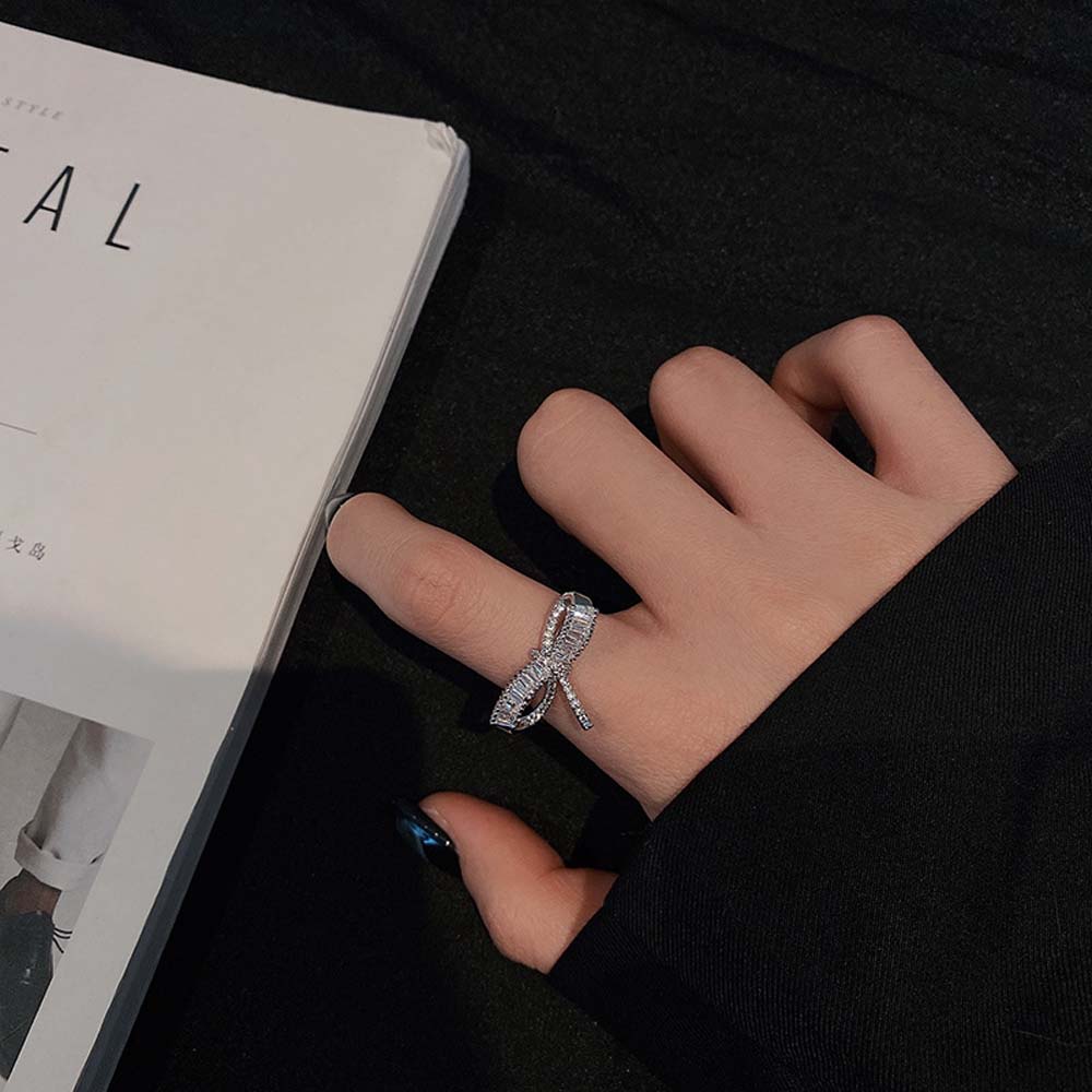 Nhẫn Đeo Tay Kim Loại Tạo Hình Nơ Đính Đá Thời Trang Cho Nữ