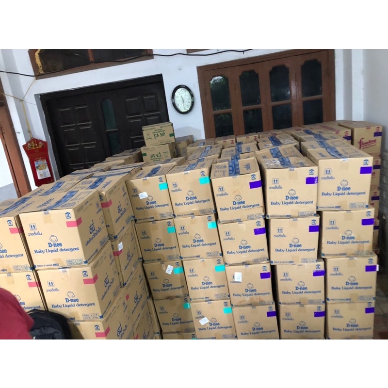 Nước giặt, Nước xả Dnee Thái túi 600ml và 1400ml có nắp