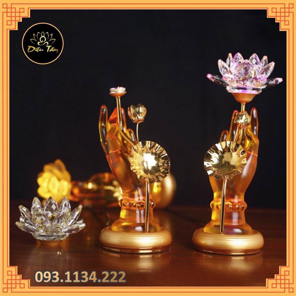 Đèn tay Phật đổi màu cầm hoa sen vàng