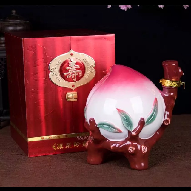 Bình gốm đào tiên đựng rượu