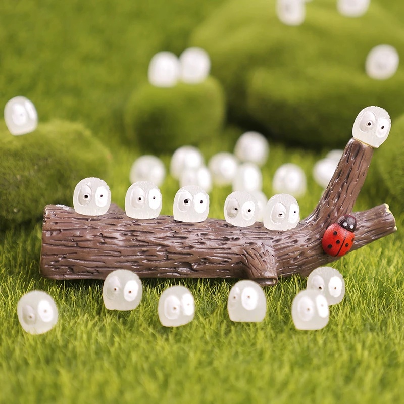 Set 5 Mô Hình Totoro 3D Dạ Quang Trang Trí Sân Vườn