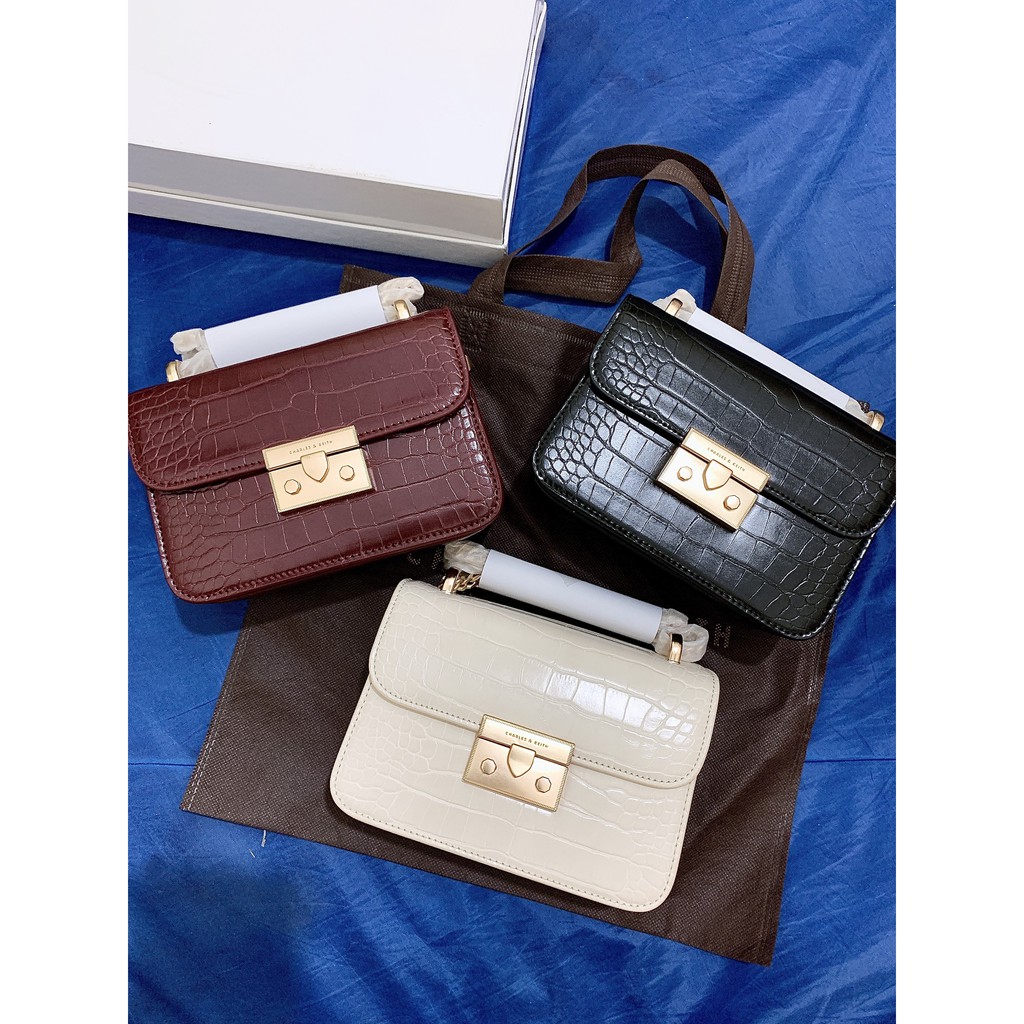 Túi khuy nhọn💘BÁN LỖ LẤY ĐÁNH GIÁ💘da rắn size 19cm khoá mờ chuẩn xuất xịn (video ảnh thật)