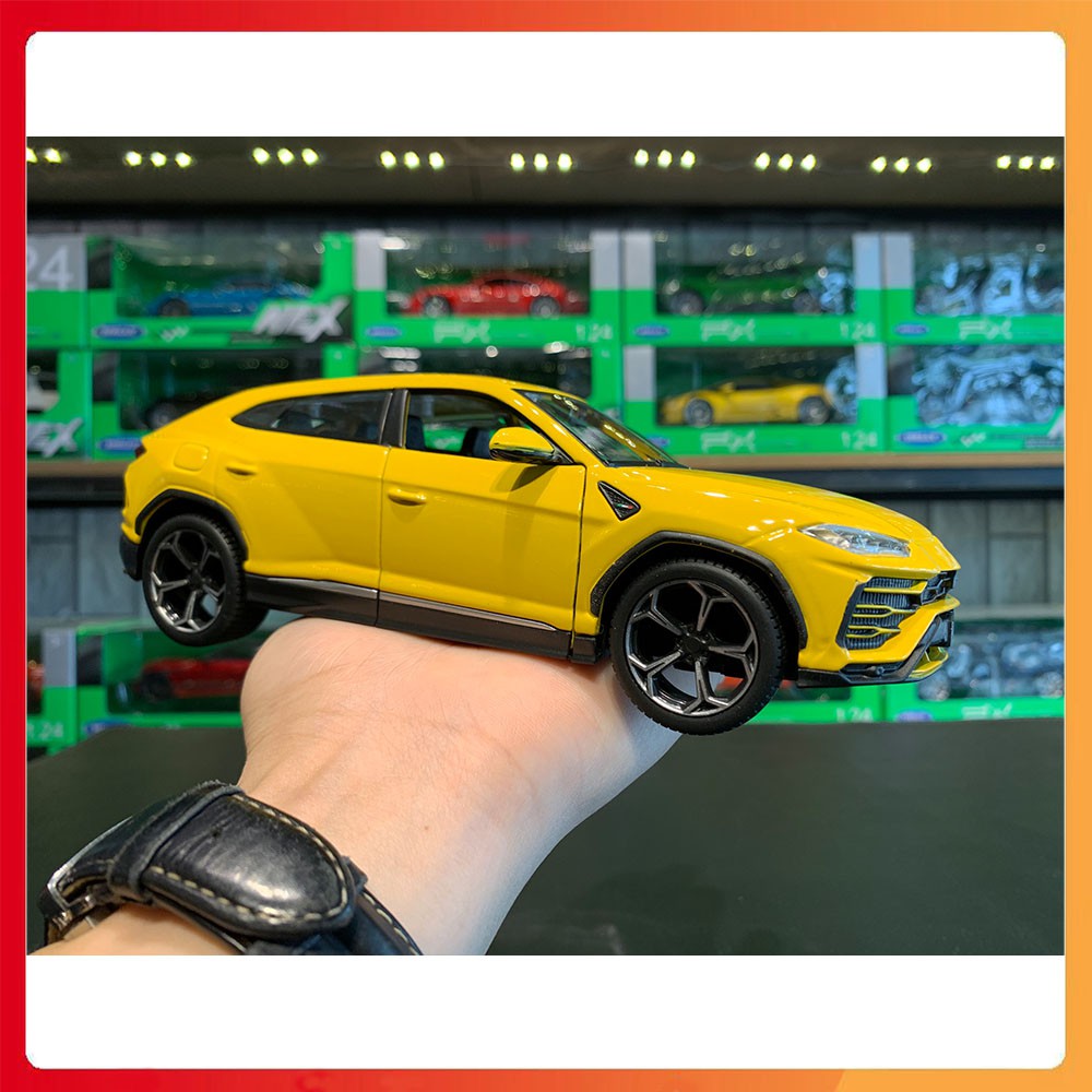 MÔ HÌNH XE LAMBORGHINI URUS TỈ LỆ 1:24