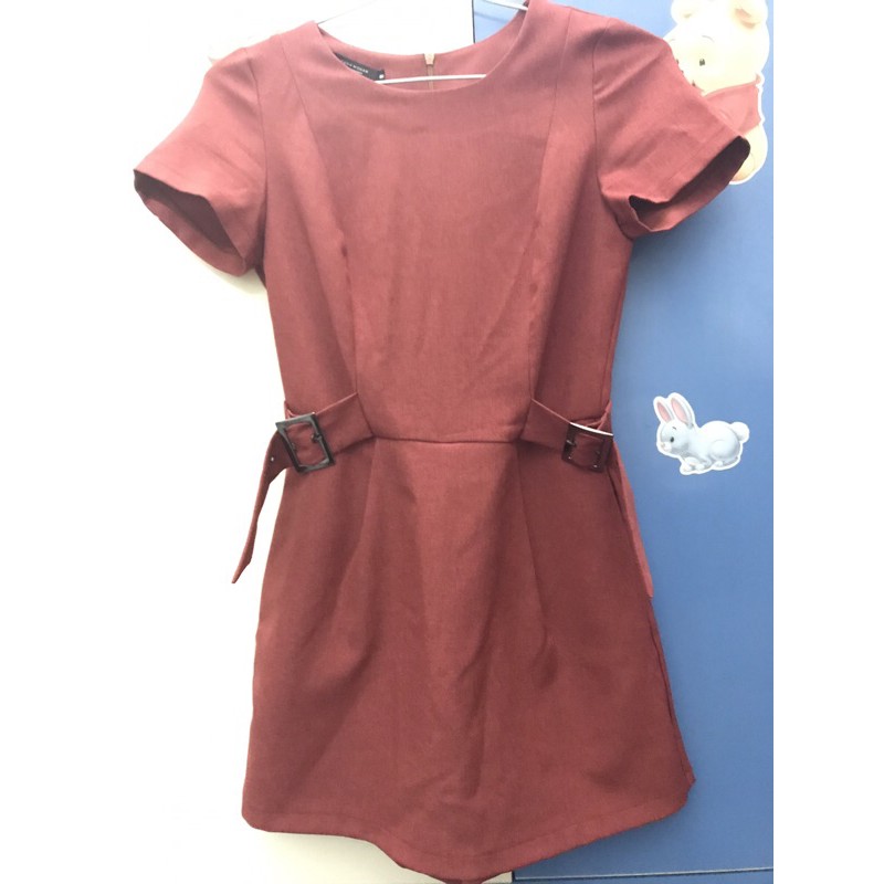 Pass jumpsuit màu cam 50k