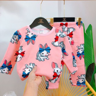 com bo quần áo cho bé
