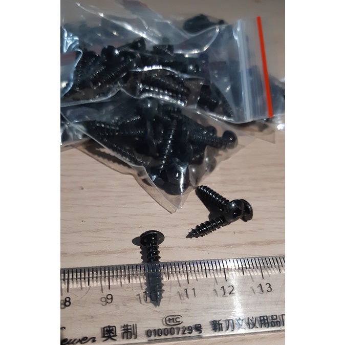 Vít gỗ lục giác màu đen bắt loa