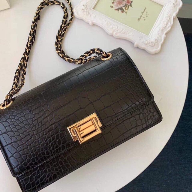 🆙 CNK da rắn khóa gập xuất dư Sz 22