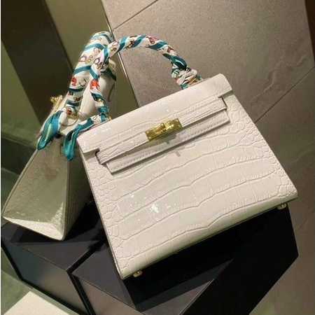 Túi tay cầm có kèm dây đeo chéo ,Túi sai 25 da rắn ( hàng đẹp có hộp )