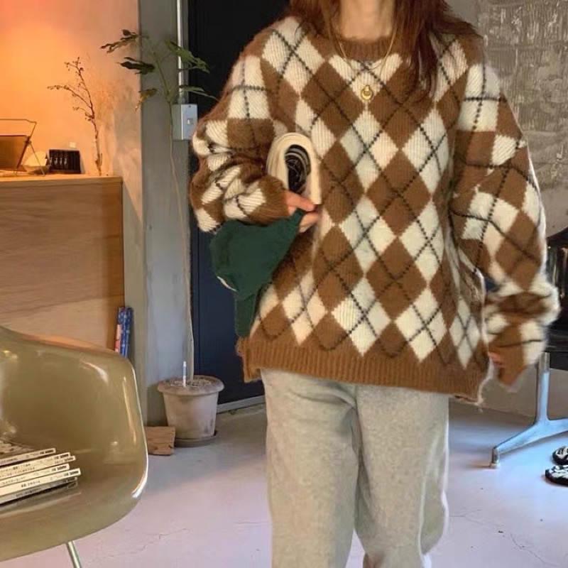 Áo Len nữ thời trang cá tính Thu Đông 2021 phong cách Hồng Kông mới thiết kê Retro kiểu Kim Cương cổ tròn