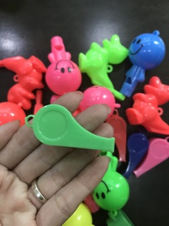 Còi thổi cute