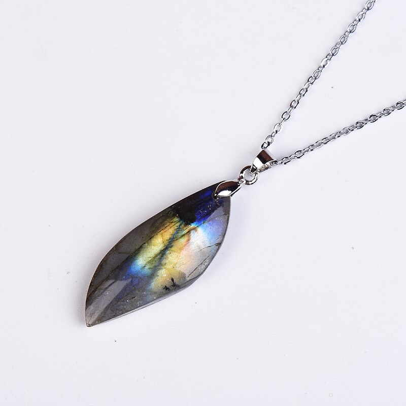 Mặt Dây Chuyền Đá Labradorite Tự Nhiên 100% Hình Chiếc Lá