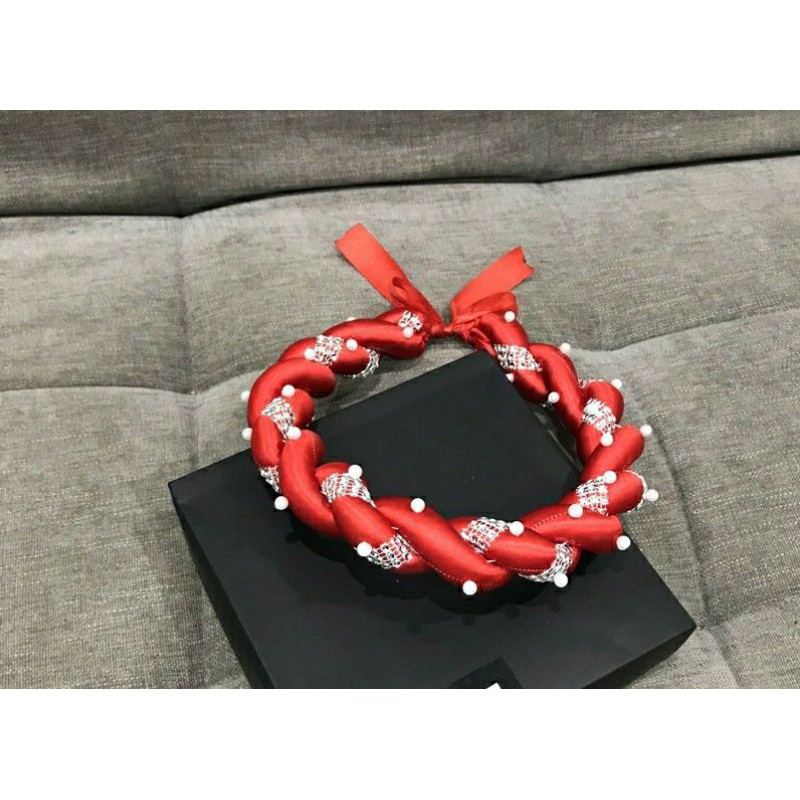 Mấn cách tân đính hột ngọc