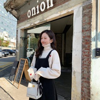 Áo Len Đôi Cổ Cao Thêu Tim