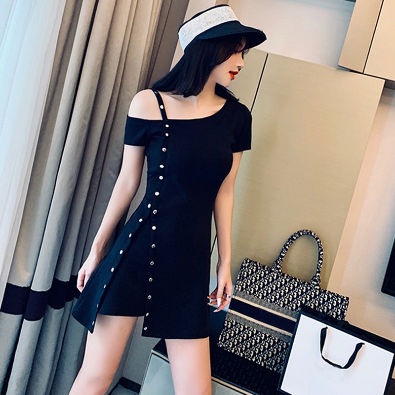 Váy dáng ôm quyến rũ dành cho nữ