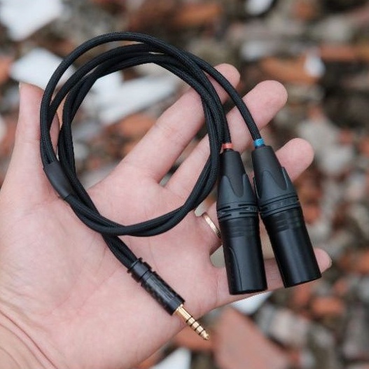 Cáp tín hiệu 4.4mm ra 2 đầu XLR 3PIN.