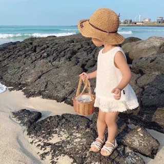 Set Váy Thô Bé Gái Đục Lỗ Thêu Ren