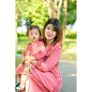 Váy Lụa Cát Maxi Chấm Bi Tôn Da Cho Mẹ Và Bé Phong Cách Hàn Quốc - VB005