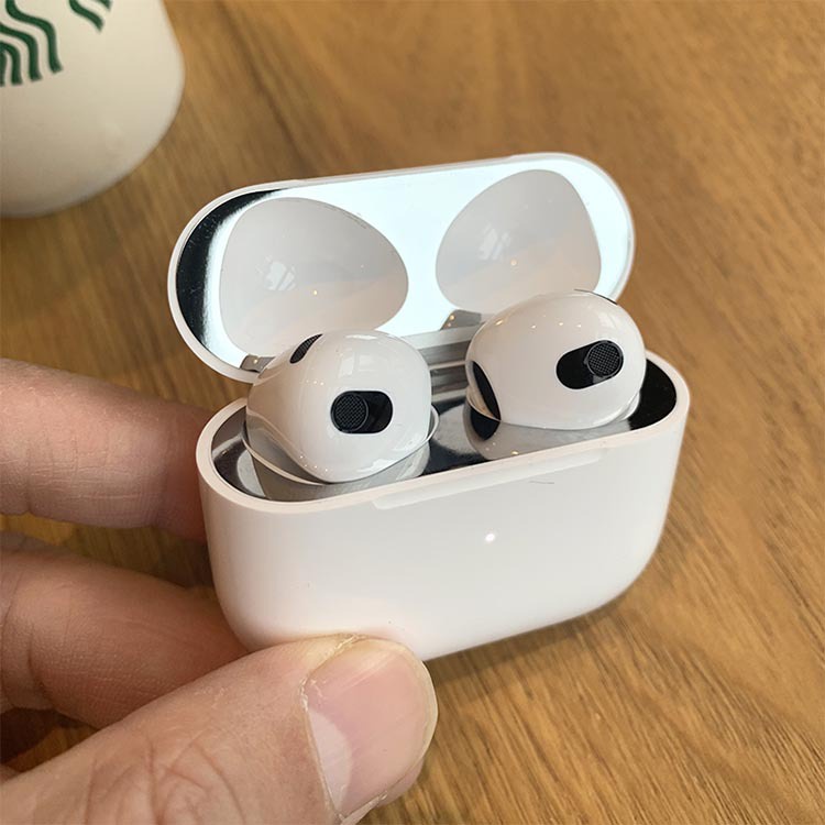 Miếng Dán Chống Bẩn Bảo Vệ Tai nghe không dây Airpods 3 Chất Liệu Kim Loại Metal Chống Trầy Bên Trong