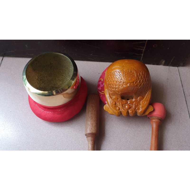 Chuông VN, mõ lõi mít đặc biệt tiếng êm dùi bọc cao su đk 9cm, 10cm