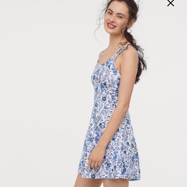 Váy hoa HM săn sale