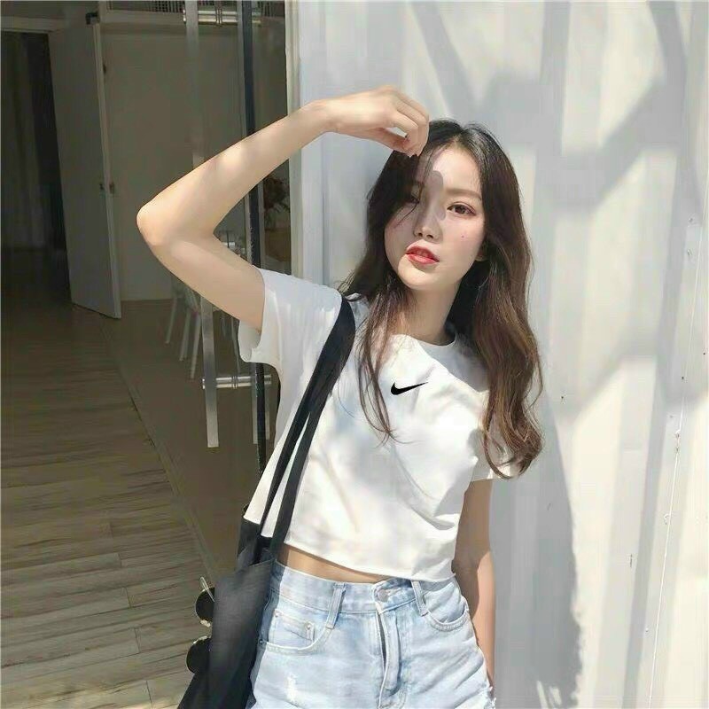 Áo Croptop Basic Thêu Logo | BigBuy360 - bigbuy360.vn