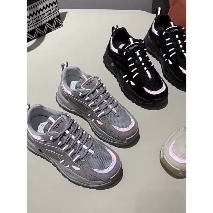 Giầy nữ thể thao Seaker phản quang cực đẹp 2 màu