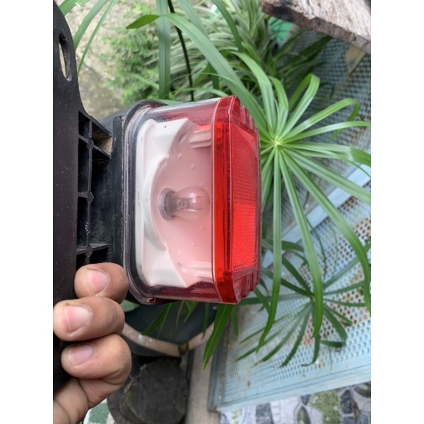 Honda win 100 / đèn hậu win 100