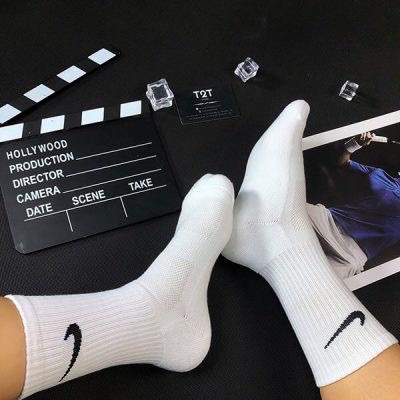 Tất thể thao nike dài cổ cao nam nữ khử mùi vải cotton, logo thêu dệt kim cao cấp hàn quốc The Seven Socks