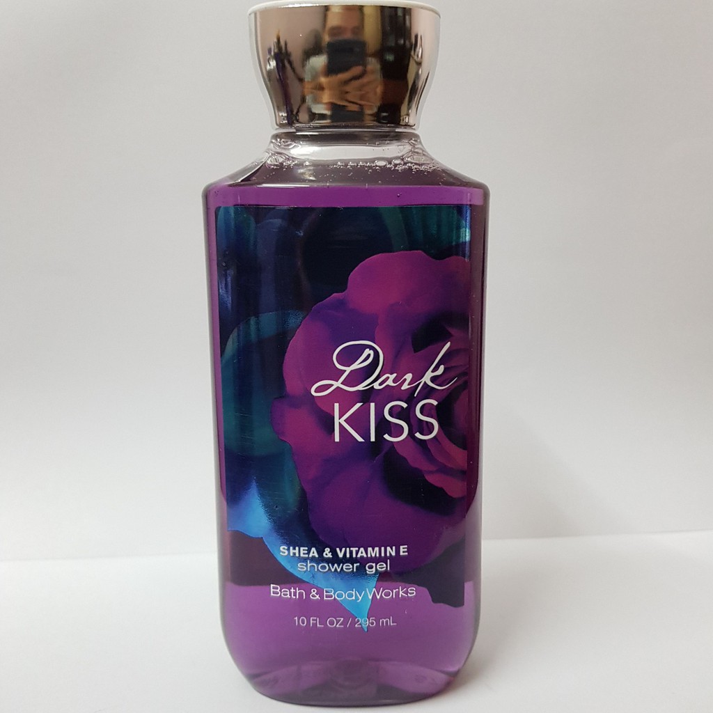 Sữa Tắm Bath And Body Works Dark Kiss Shee And Vitamin E 295ml
