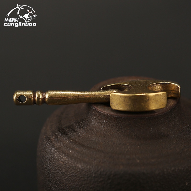 Mặt Dây Chuyền Hình Rìu Bằng Đồng Thau Sáng Tạo Cho Nam Nữ