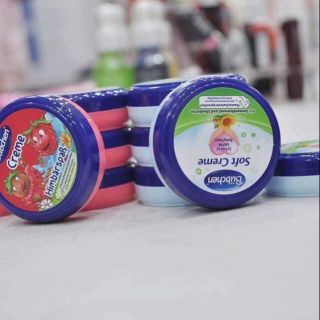 Kem dưỡng da chống nẻ Buchen