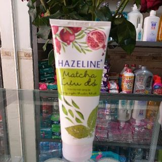 Sữa rửa mặt hazeline 100g sáng da matcha, lựu đỏ