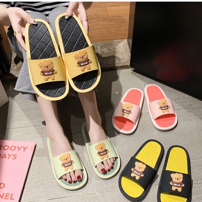 Dép lê quai ngang UNISEX hình gấu kute, nhựa dẻo siêu bền