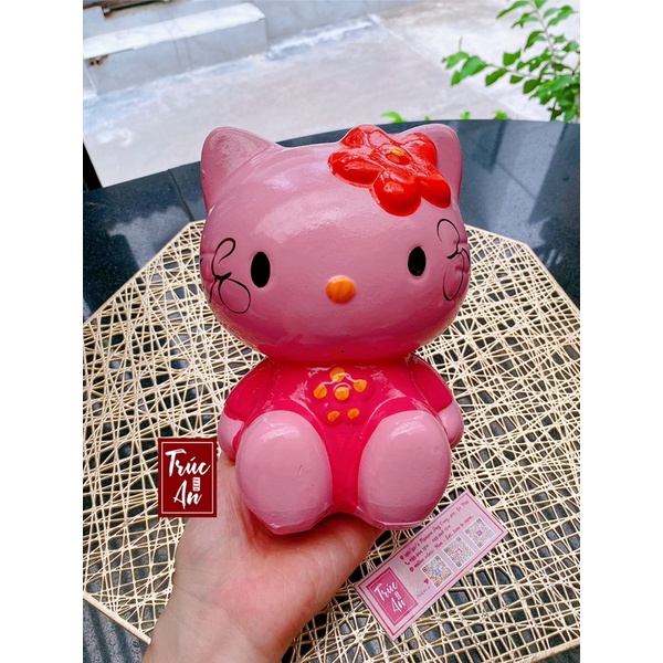 Heo đất Kitty nơ tuổi thơ (ống tiết kiệm), sơn bóng và vẽ tay sắc nét. Hàng có sẵn ship hỏa tốc HCM
