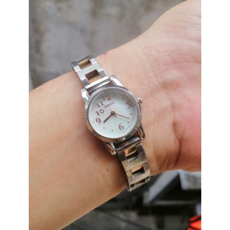 Đồng hồ nữ hiệu WIRED của SEIKO Nhật