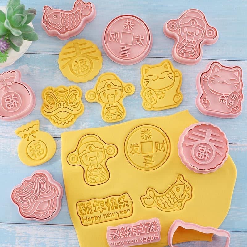Set 8 khuôn cắt bánh qui tạo hình