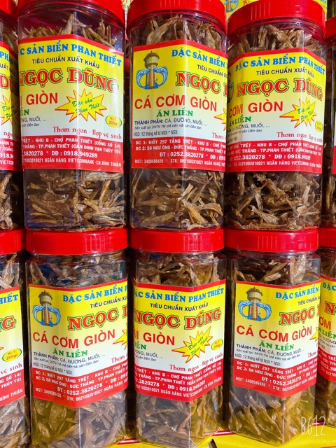 Cá Cơm Giòn ( ăn liền ) là món ăn ngon của shop Đặc Sản Biển Phan Thiết NGỌC DŨNG; Hộp 200 gram. HSD 12 tháng