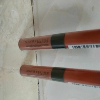 Son kem lì Maybelline New York