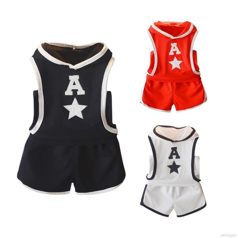 Set áo vest có mũ tay cộc in hình chữ và ngôi sao + quần ngắn viền trắng xinh xắn cho bé trai